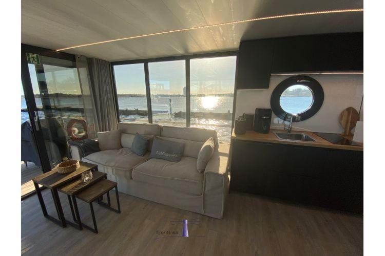 Hausboot Fjord Ankerplatz Mit Biosauna In Schleswig Exterior foto