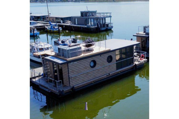 Hausboot Fjord Ankerplatz Mit Biosauna In Schleswig Exterior foto